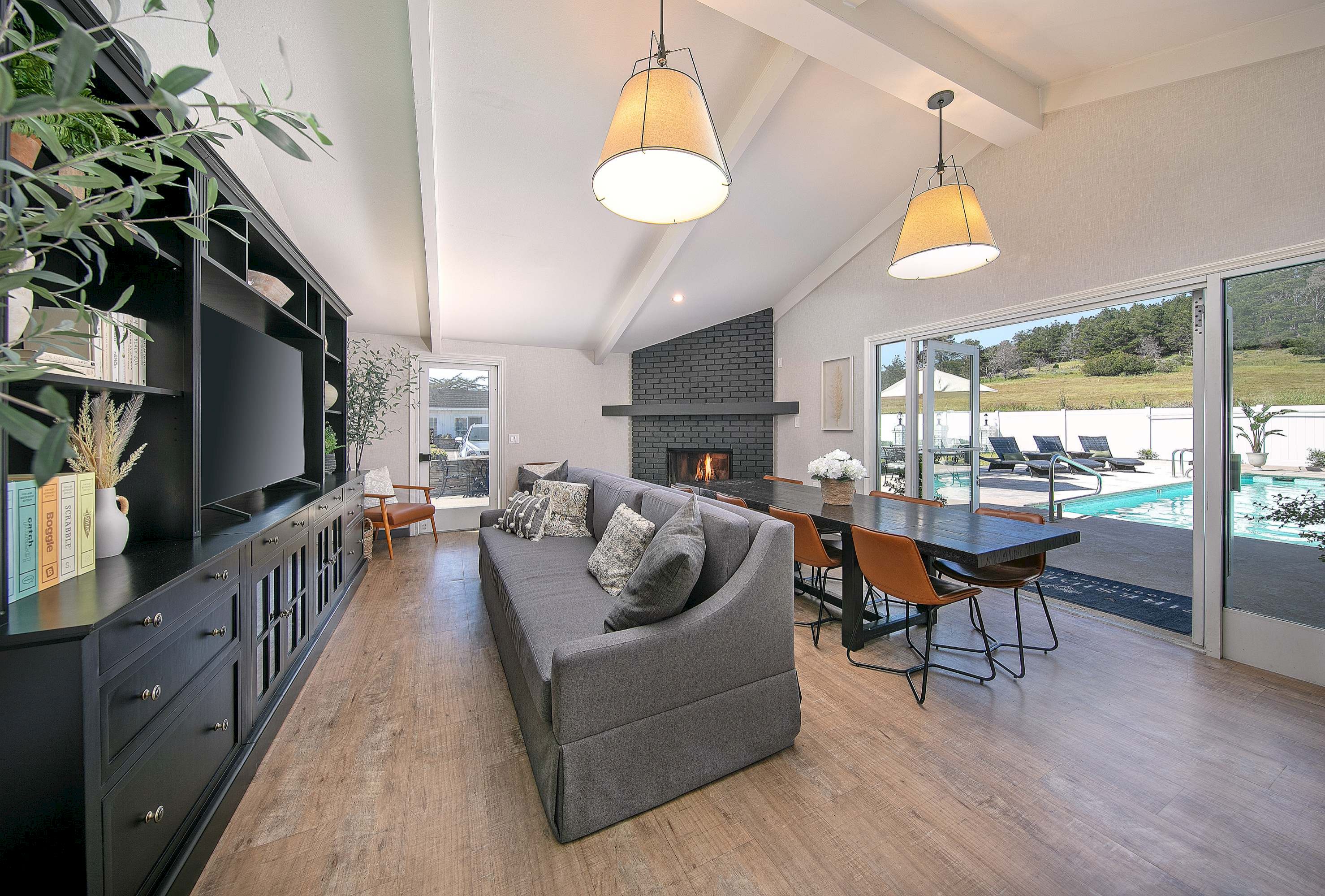 Fireside Inn on Moonstone Beach — photo 38 of 60